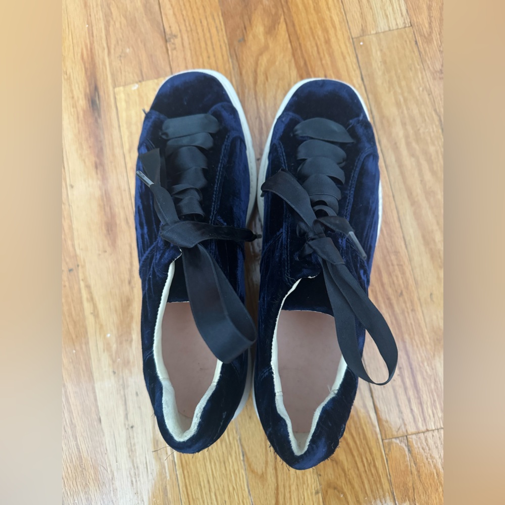 Manuel Barcelo Trafalgar Square toe sneaker